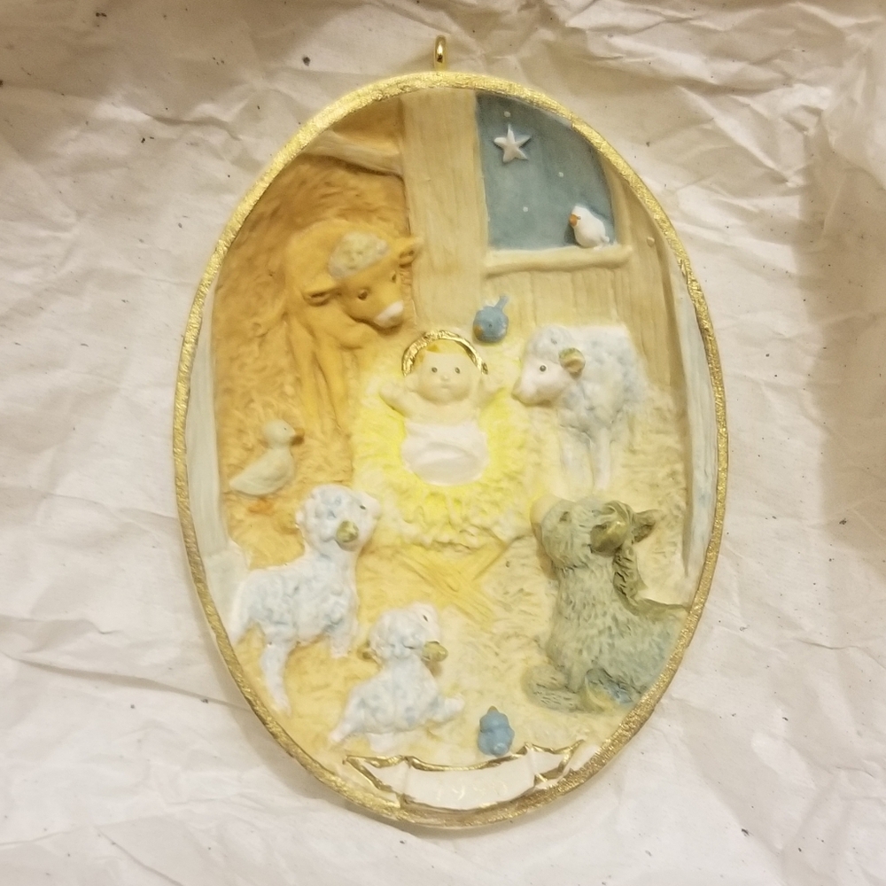 EUC 1996 Welcome Him Hallmark Keepsake ornament w original box - Picture 6 of 7